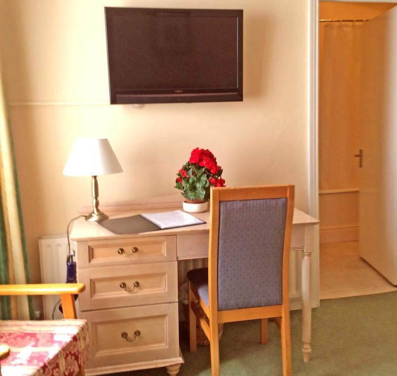 דן לירי Tara Hall Accommodation חדר תמונה