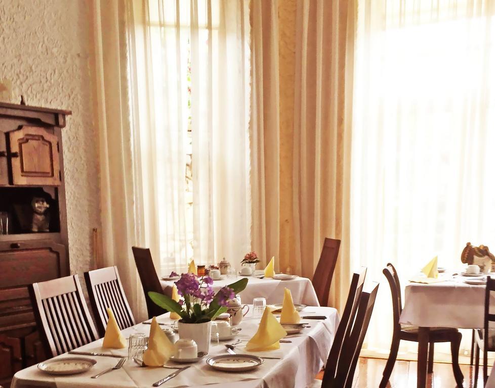 דן לירי Tara Hall Accommodation חדר תמונה