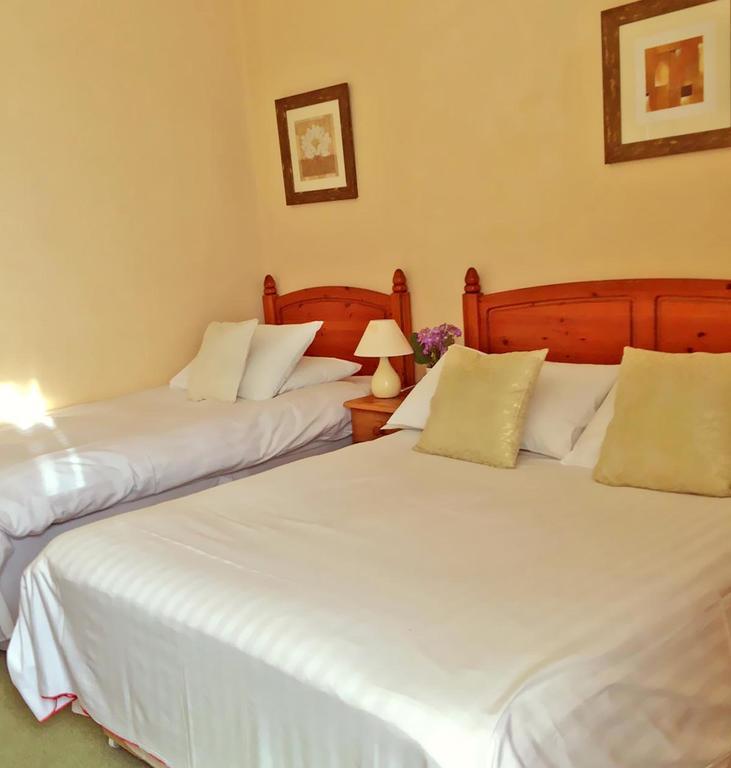 דן לירי Tara Hall Accommodation מראה חיצוני תמונה